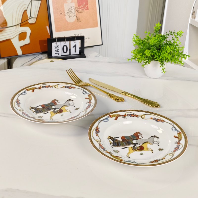 Набор тарелок из костяного фарфора фото 7