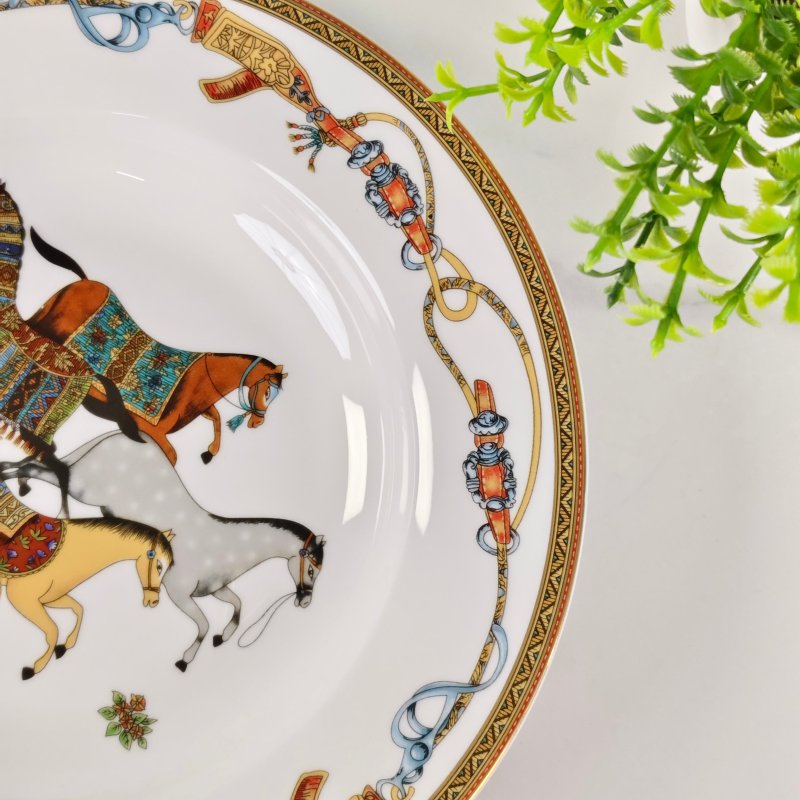 Набор тарелок из костяного фарфора фото 9