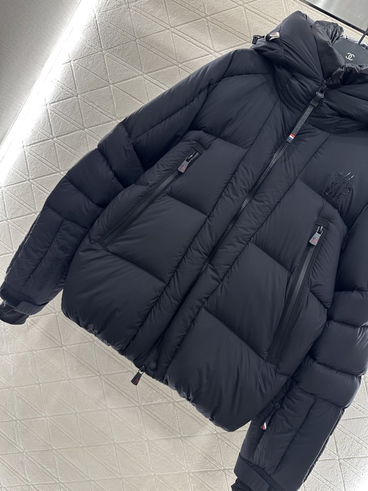 Nylon Down jacket from hood фото 4