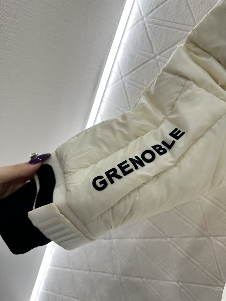 Nylon Down jacket from hood фото 5