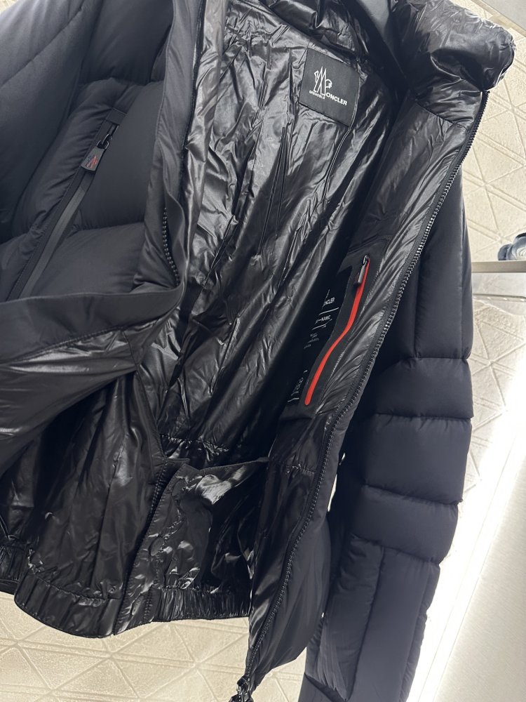 Nylon Down jacket from hood фото 5