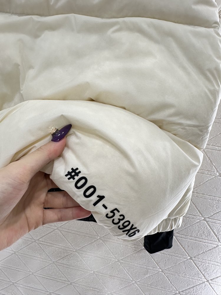 Nylon Down jacket from hood фото 7