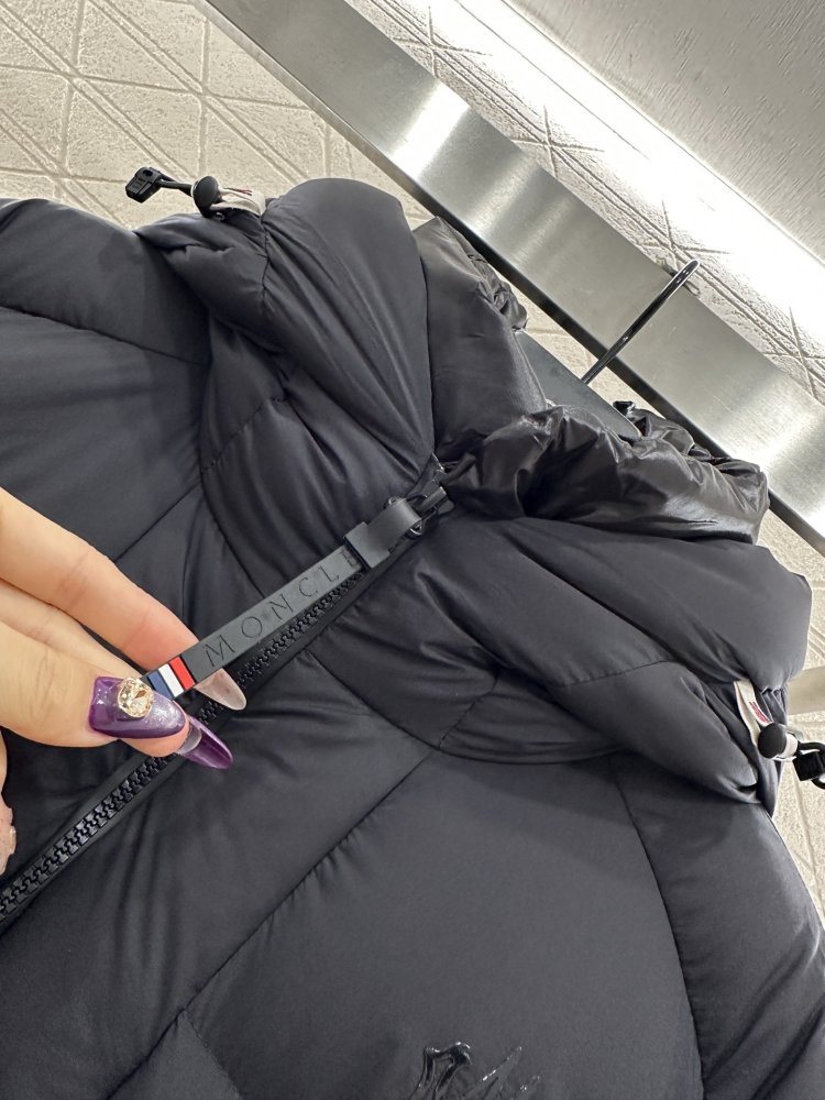 Nylon Down jacket from hood фото 8