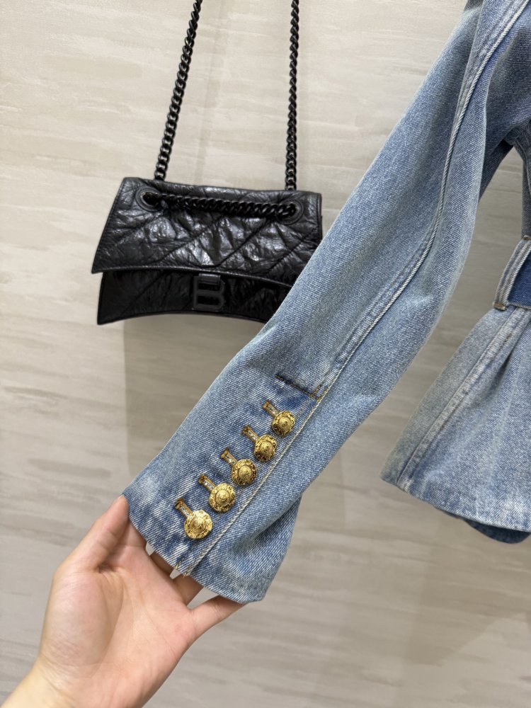 Облегающая джинсовая куртка фото 5