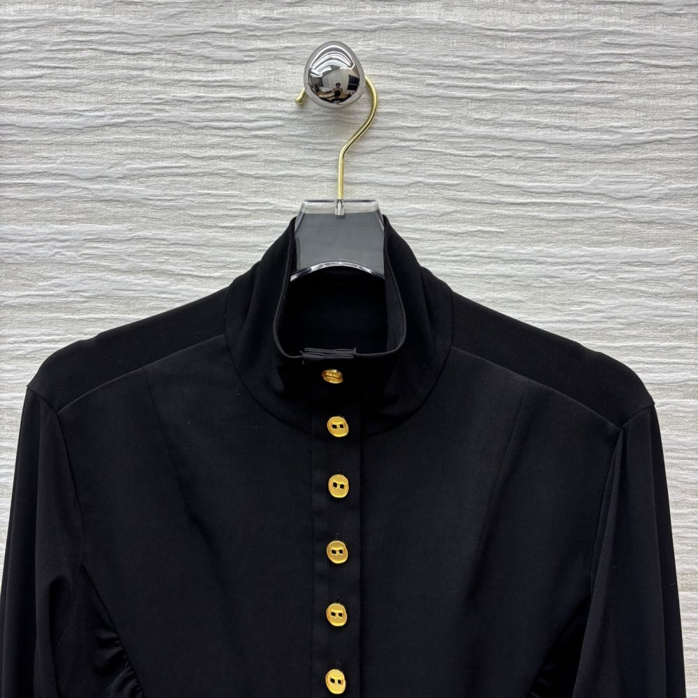 Fitting dress at style retro in French style фото 2