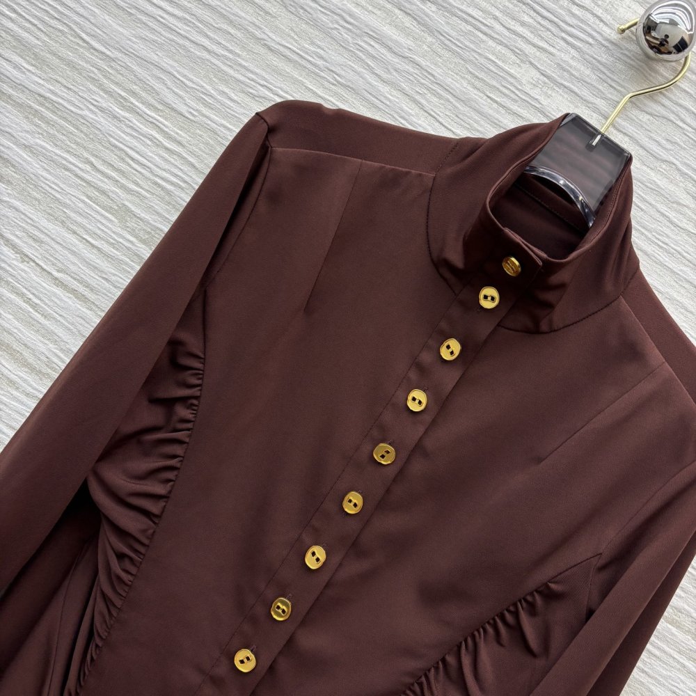 Fitting dress at style retro in French style фото 3