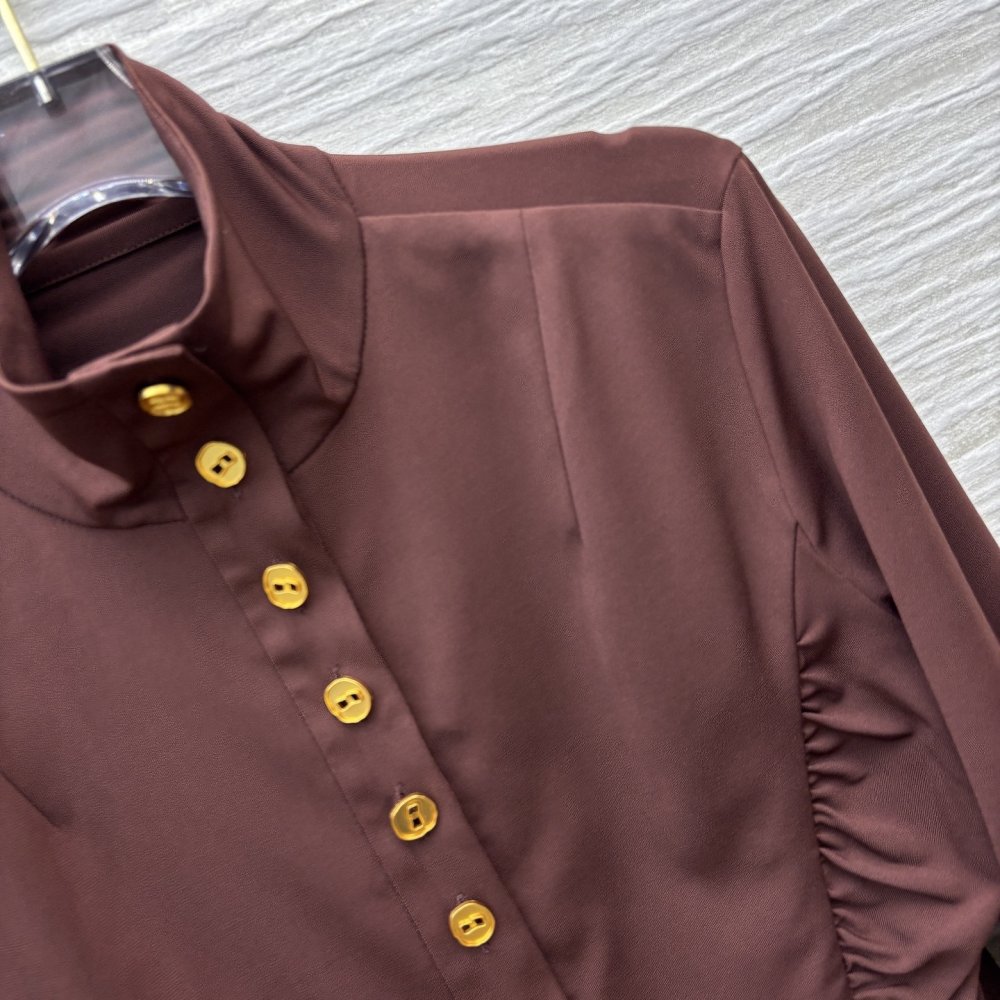 Fitting dress at style retro in French style фото 4