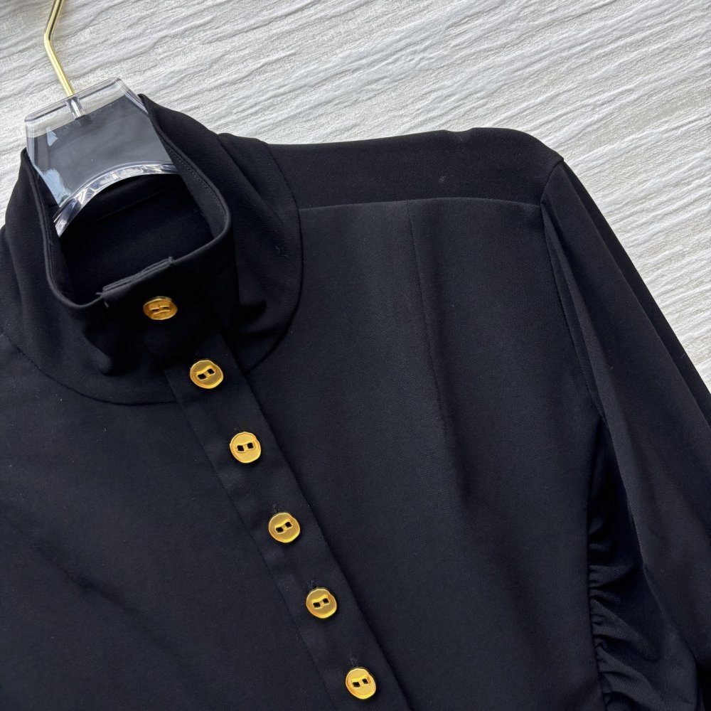 Fitting dress at style retro in French style фото 4