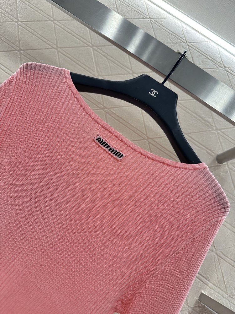 Облегающий трикотажный свитер в полоску с длинными рукавами фото 8