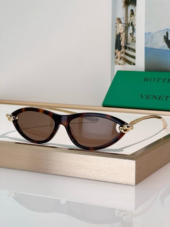 Очки солнцезащитные BV1390S фото 2