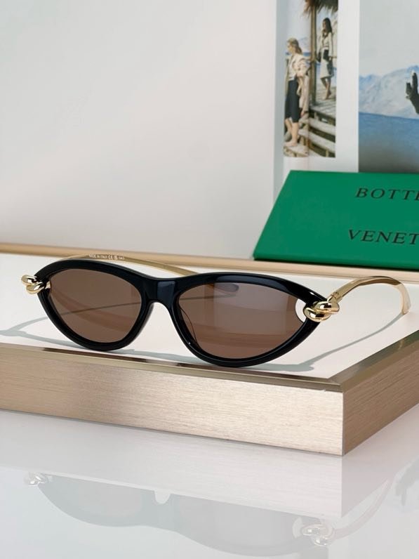 Очки солнцезащитные BV1390S фото 5