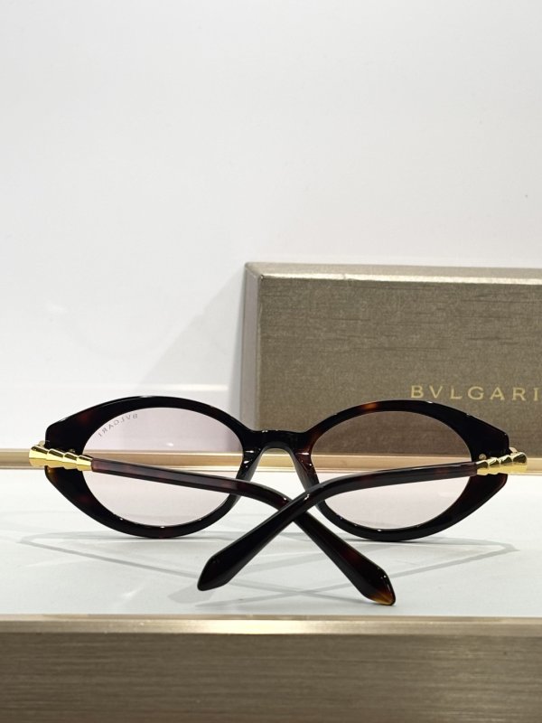 Окуляри сонцезахисні BV40068I фото 9