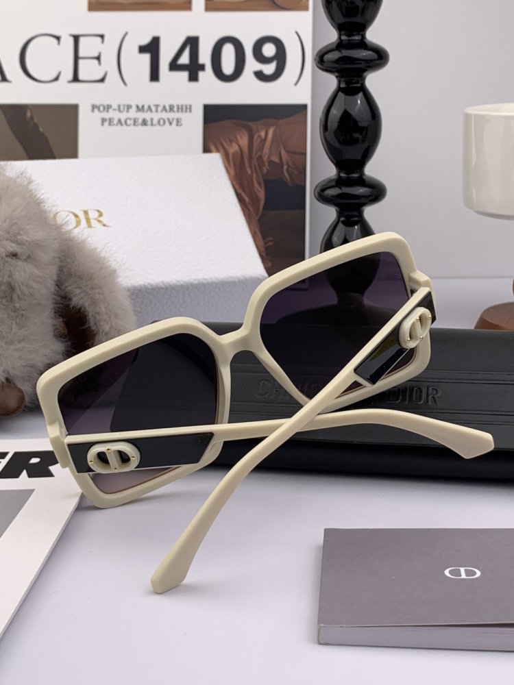 Очки солнцезащитные CD1611 фото 4