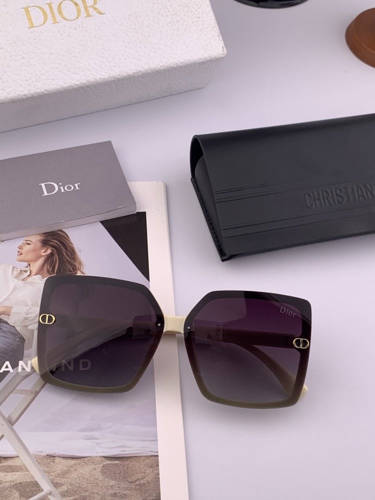 Очки солнцезащитные CD4971 фото 4