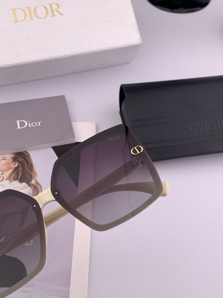 Очки солнцезащитные CD4971 фото 5