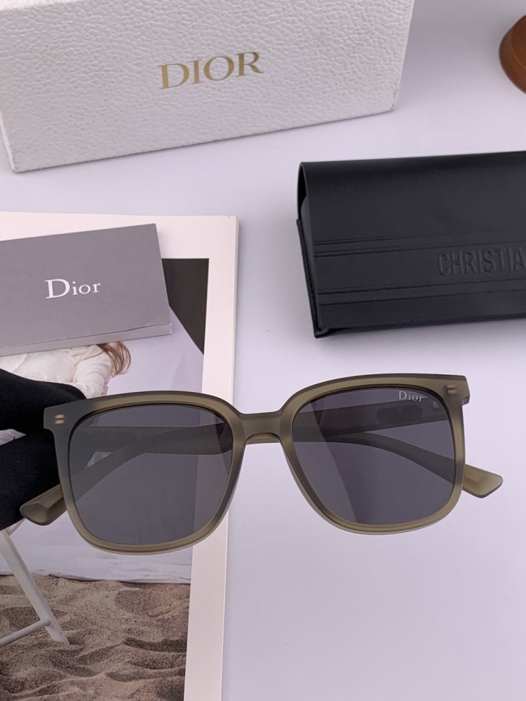 Очки солнцезащитные CD7903 фото 2