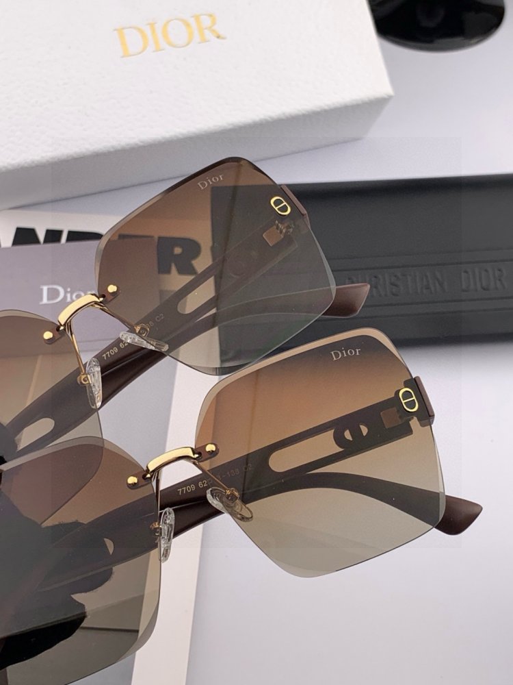 Очки солнцезащитные CD9770 фото 5