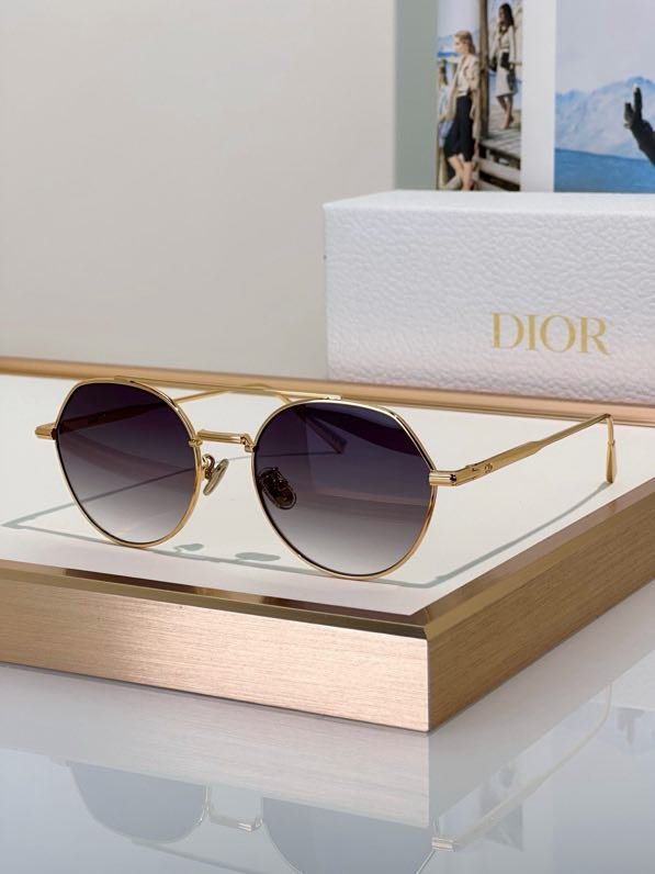 Очки солнцезащитные Dior BIack Suit R6U