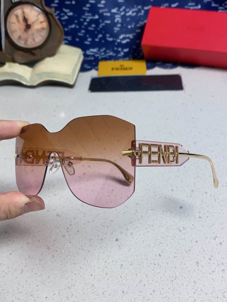 Очки солнцезащитные FE4006U фото 10