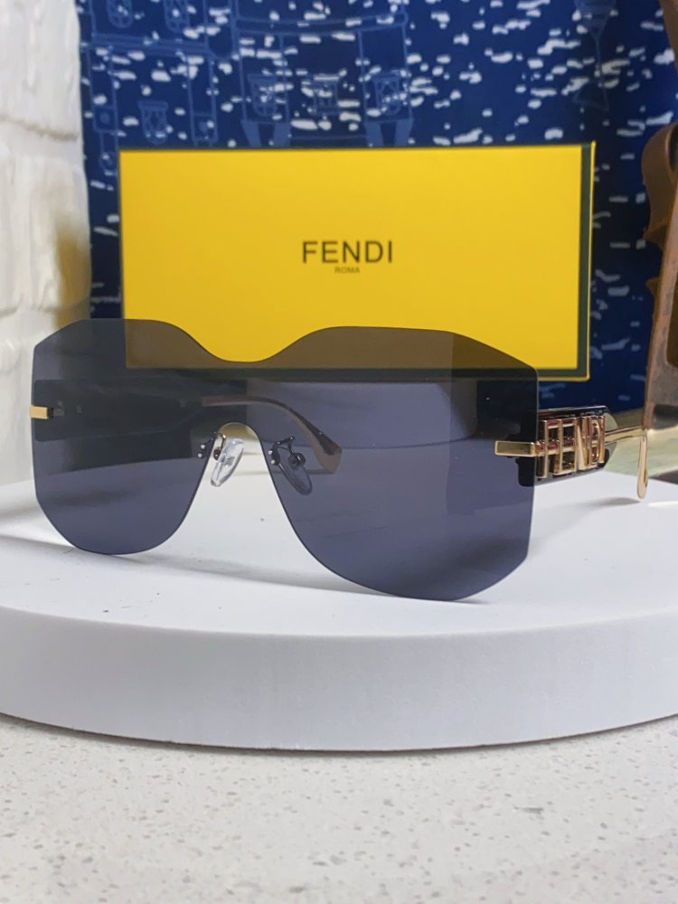 Очки солнцезащитные FE4006U