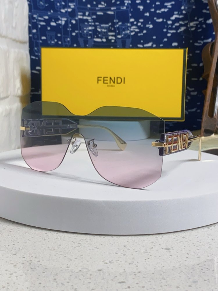 Очки солнцезащитные FE4006U