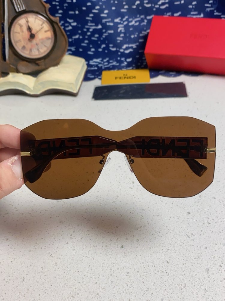 Очки солнцезащитные FE4006U фото 4