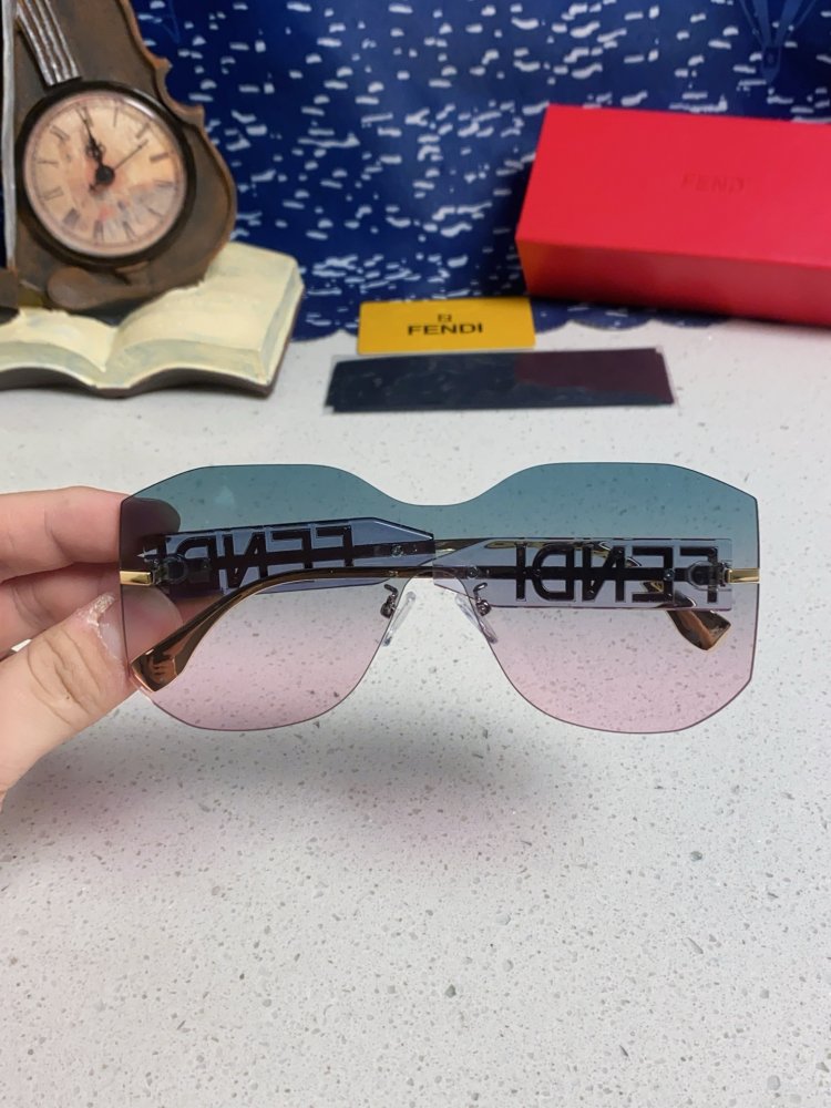 Очки солнцезащитные FE4006U фото 4