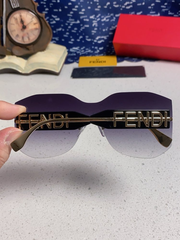 Очки солнцезащитные FE4006U фото 5