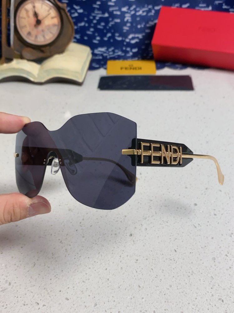 Очки солнцезащитные FE4006U фото 6