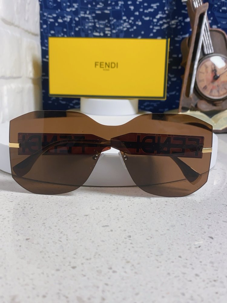 Очки солнцезащитные FE4006U фото 7