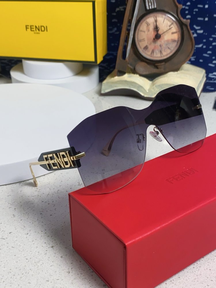 Очки солнцезащитные FE4006U фото 8