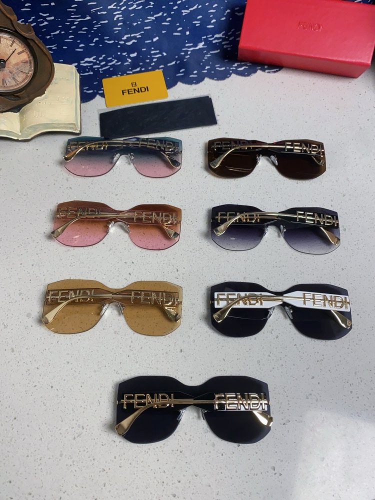 Очки солнцезащитные FE4006U фото 9