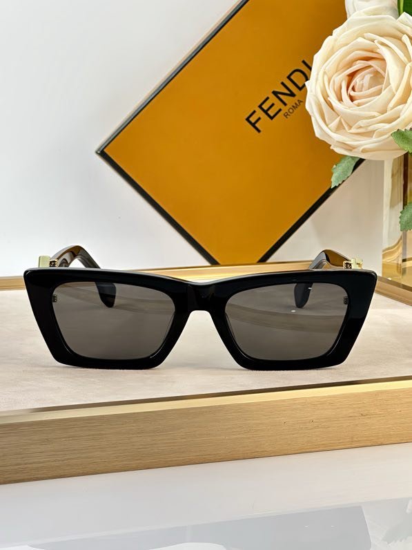 Окуляри сонцезахисні FF40219 фото 7