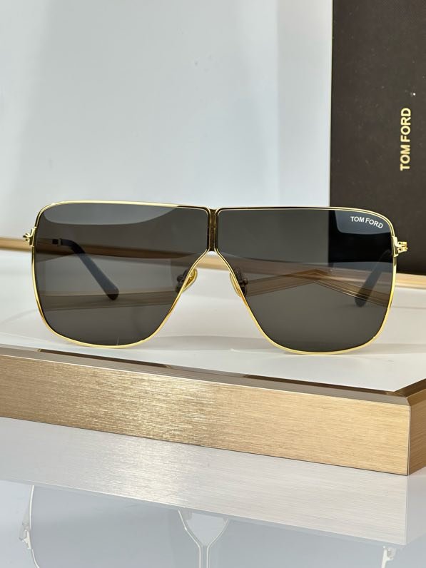 Очки солнцезащитные FT1159