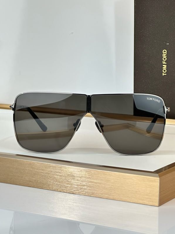 Очки солнцезащитные FT1159 фото 4