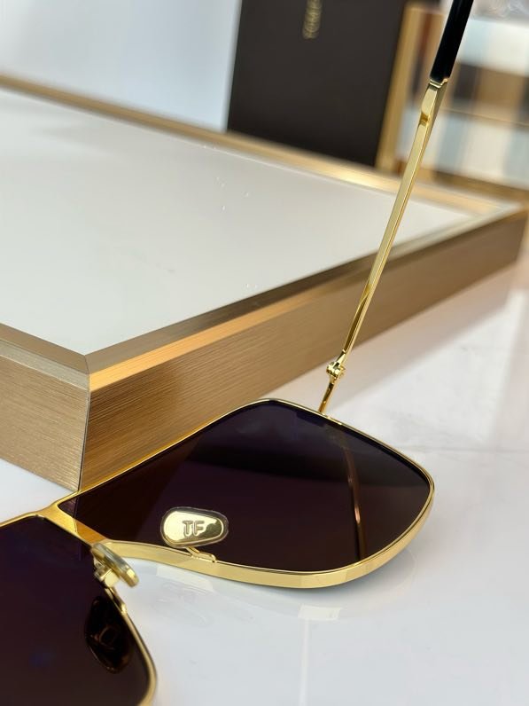 Очки солнцезащитные FT1159 фото 7