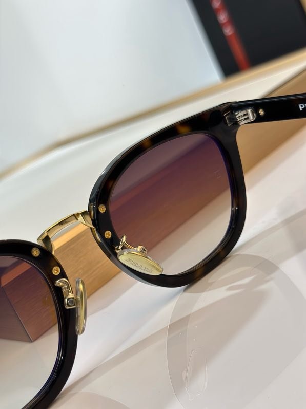 Очки солнцезащитные PR C01SD фото 3