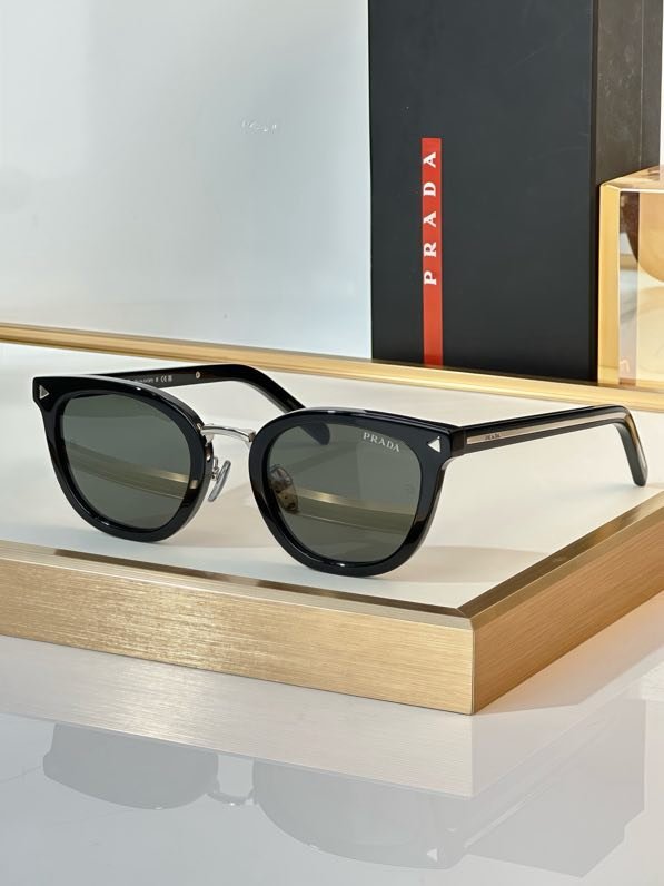 Очки солнцезащитные PR C01SD фото 3