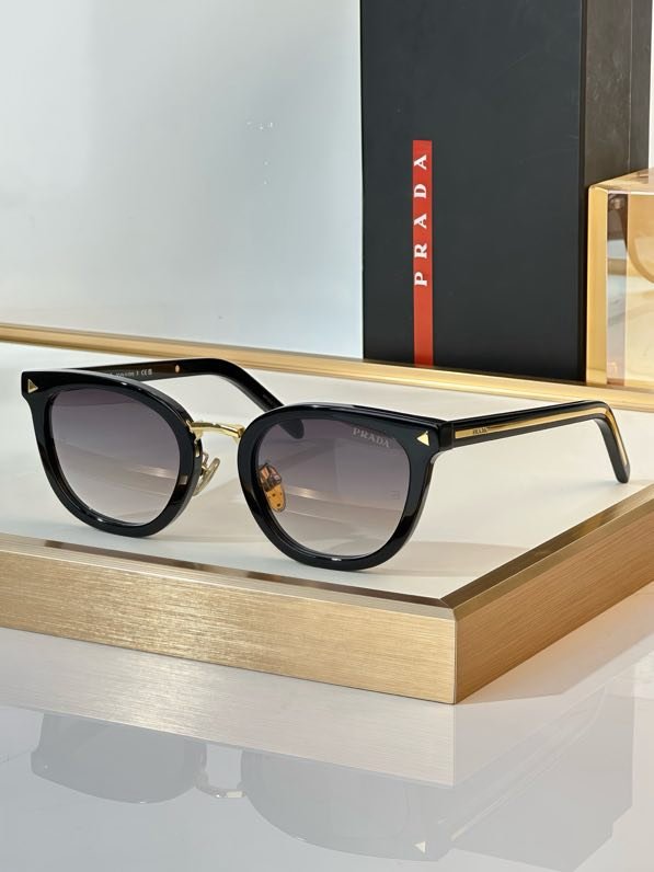 Очки солнцезащитные PR C01SD фото 6