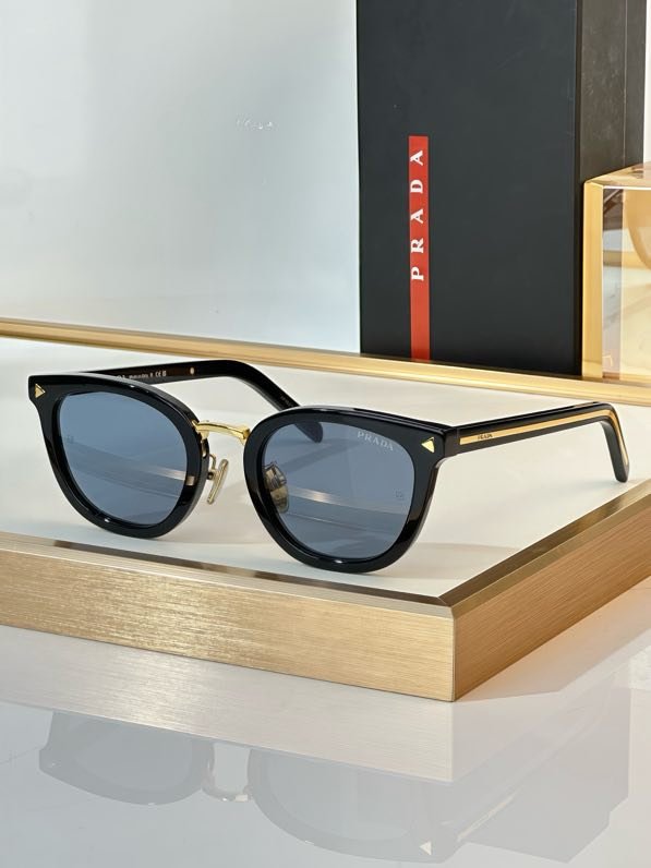 Очки солнцезащитные PR C01SD фото 9