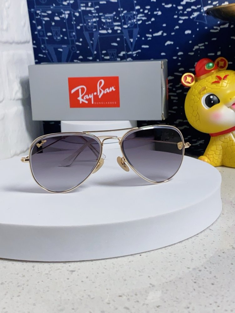 Очки солнцезащитные RB3025 фото 2