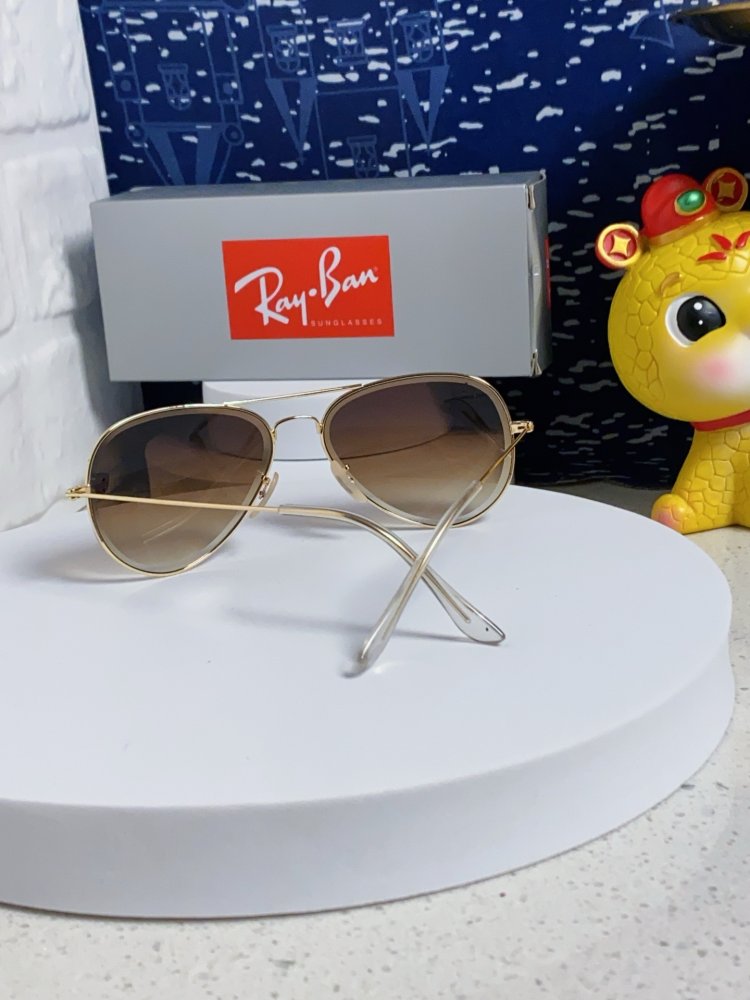 Очки солнцезащитные RB3025 фото 3