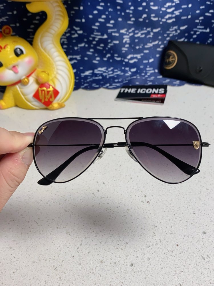 Очки солнцезащитные RB3025 фото 4