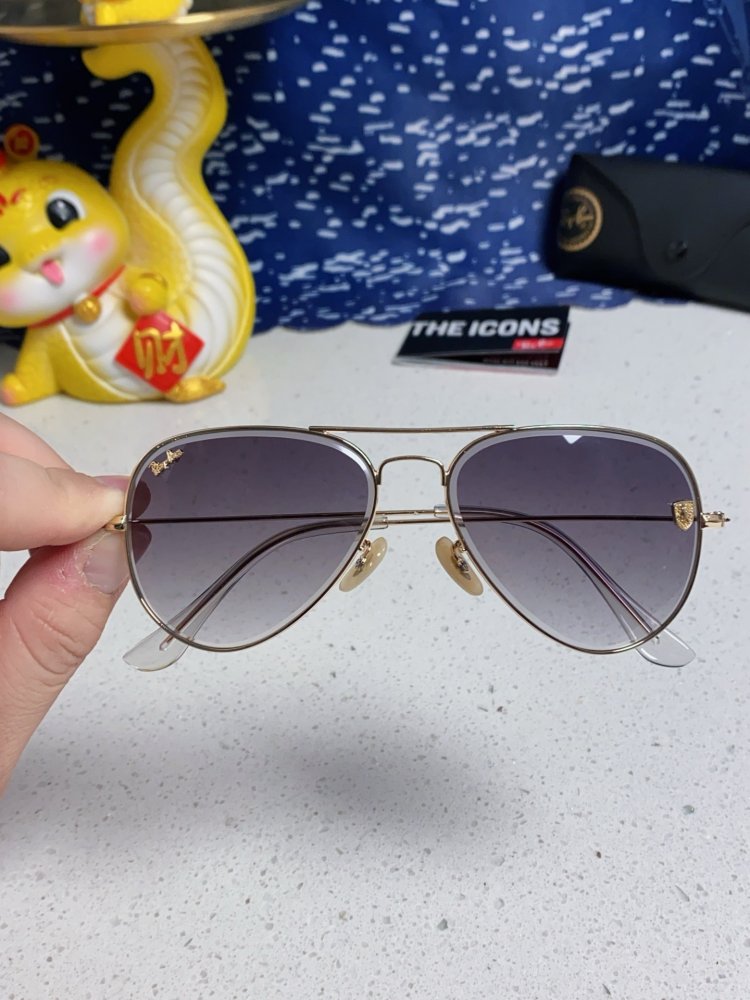 Очки солнцезащитные RB3025 фото 4