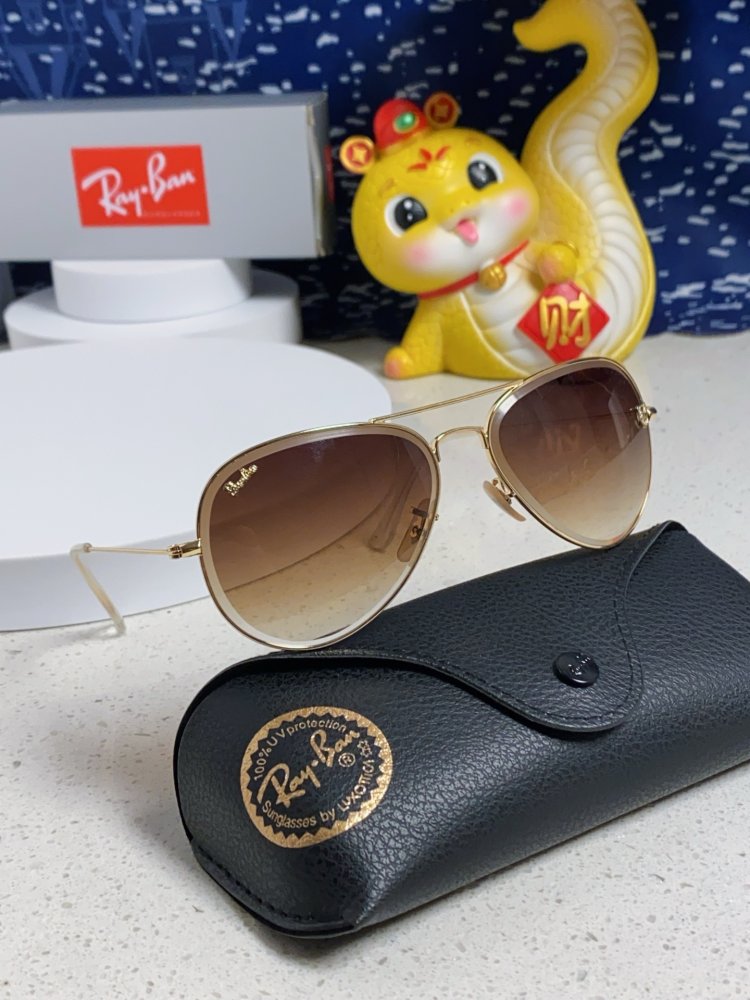 Очки солнцезащитные RB3025 фото 8