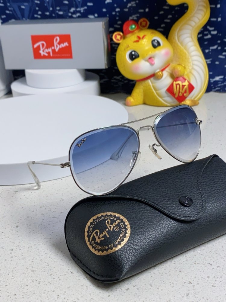 Очки солнцезащитные RB3025 фото 8