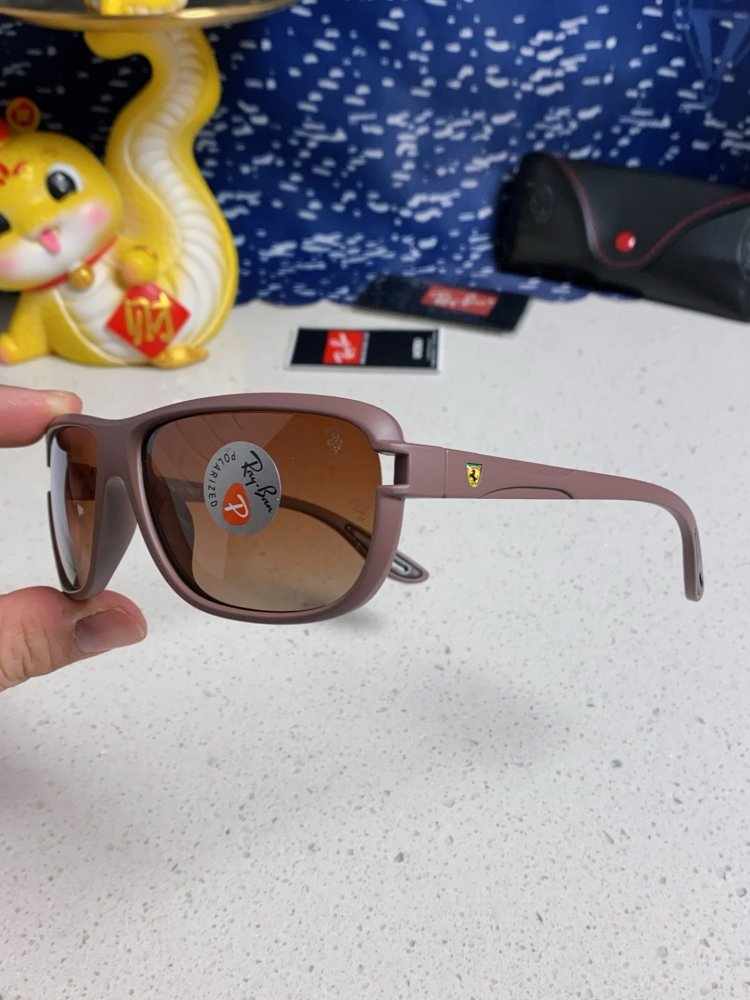 Очки солнцезащитные RB4365 фото 6