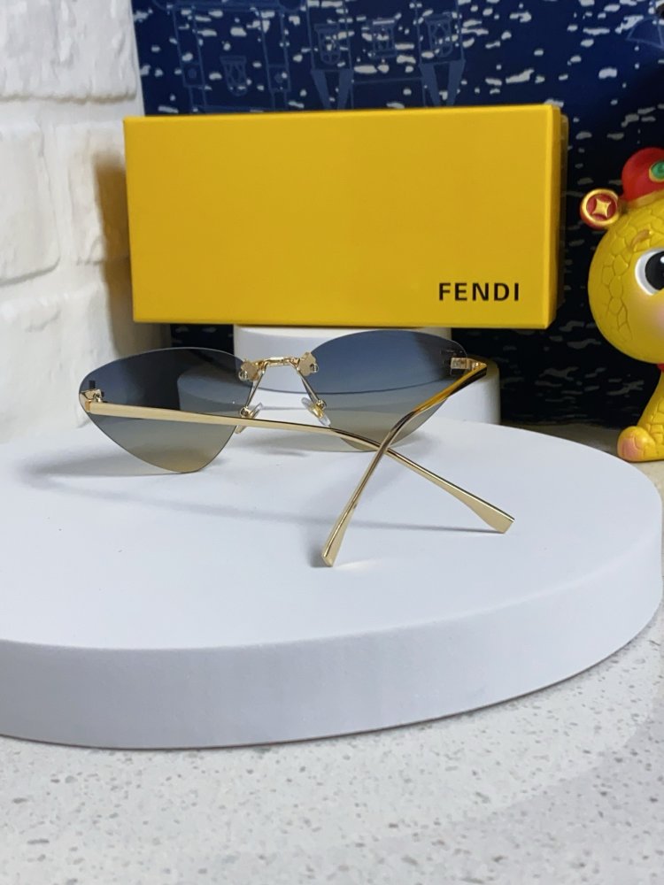 Очки солнцезащитные с защитой от УФ-излучения фото 3