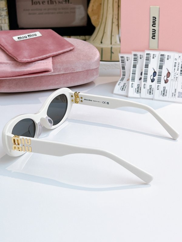 Очки солнцезащитные SMU06ZS фото 5