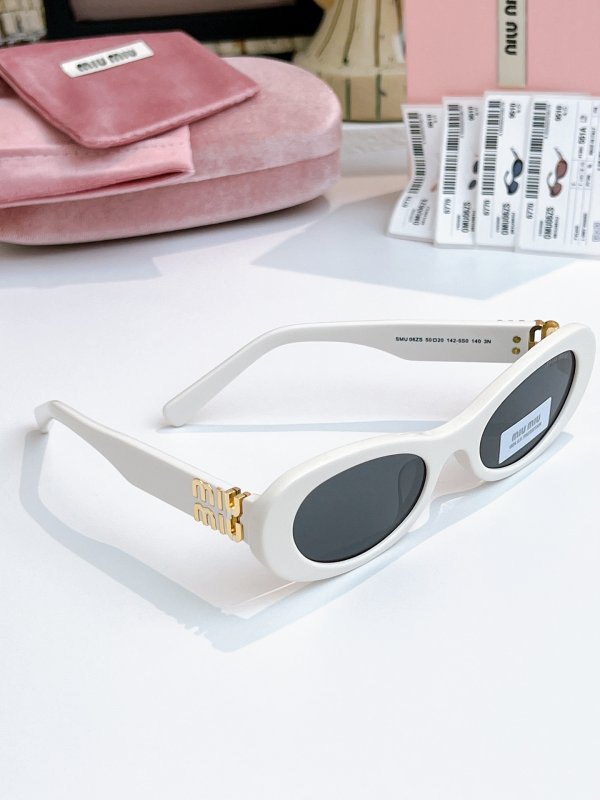 Очки солнцезащитные SMU06ZS фото 8